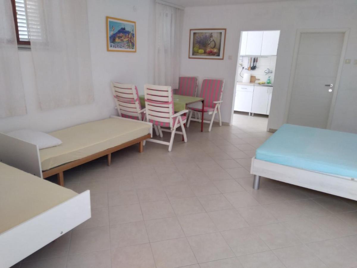 Apartment Perla - 150M From The Sea Novi Vinodolski Ngoại thất bức ảnh